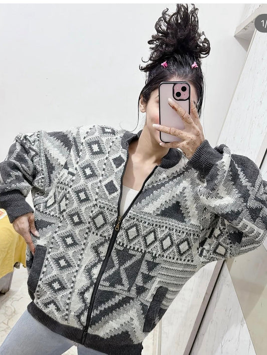Size-L-XL , bust -Free