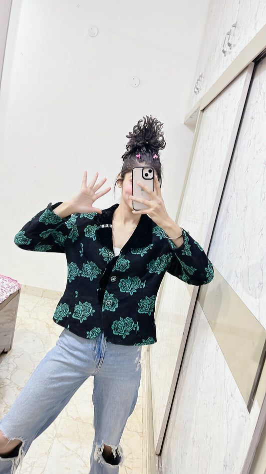 Size-S-M , bust -34
